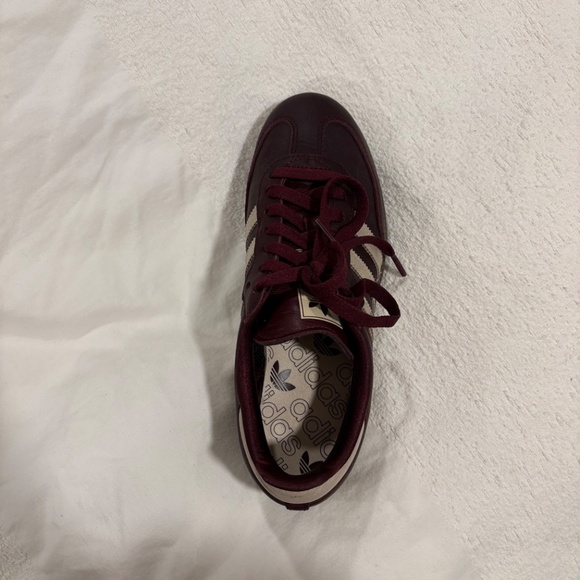 adidas Samba OG "Maroon/Crystal Sand/Gold Metallic" sneakers - Picture 5 of 7